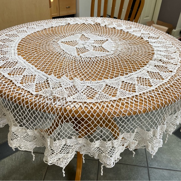 Round crochet tablecloth, Tablecloth D 40", crochet tablecloth Handmade - Picture 3 of 5